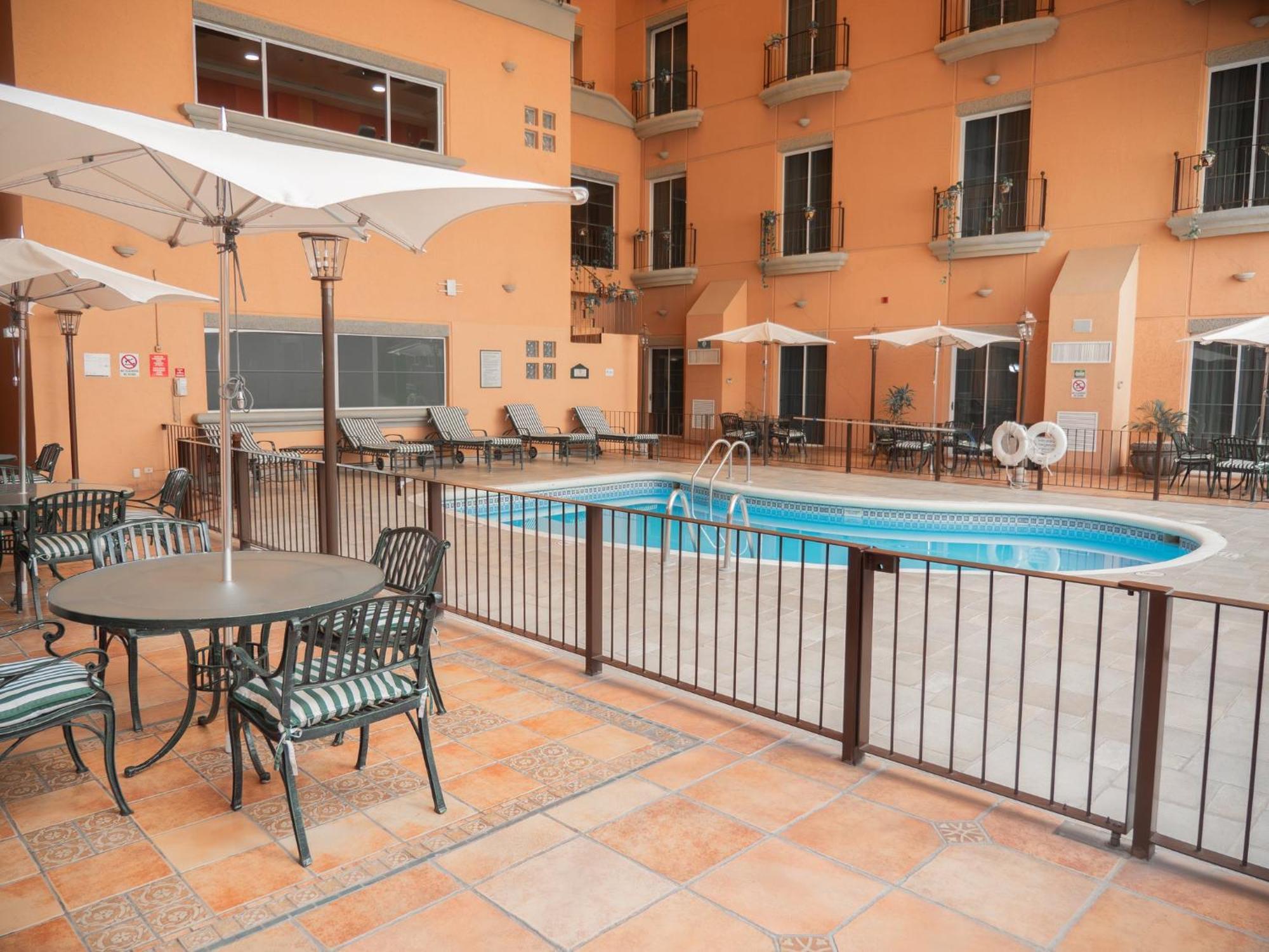 Holiday Inn Express Silao-Aeropuerto Bajio By Ihg Kültér fotó