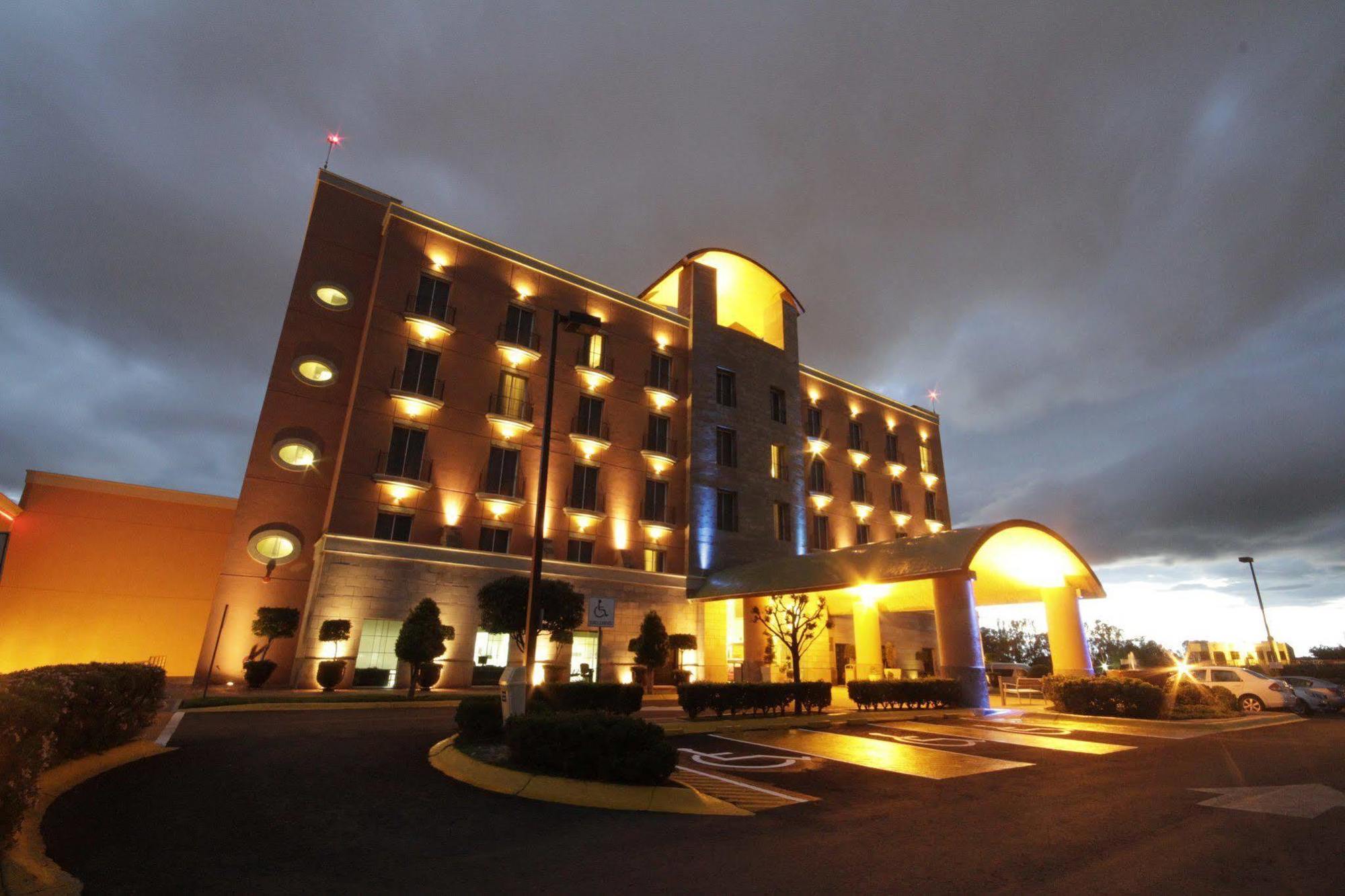 Holiday Inn Express Silao-Aeropuerto Bajio, An Ihg Hotel Kültér fotó